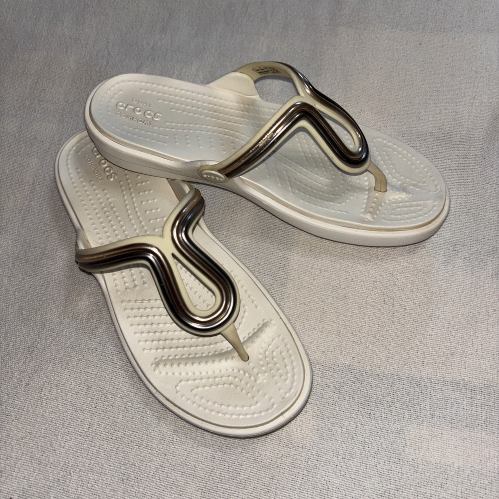 Crocs Sanrah‎ Metalblock Flip Thong Sandals Slides Womens Size 7 Dual Comfort
